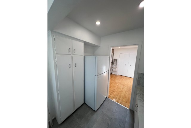 Dorval Apartment 1-2 b. $1,300/month. Apartment for rent in Dorval