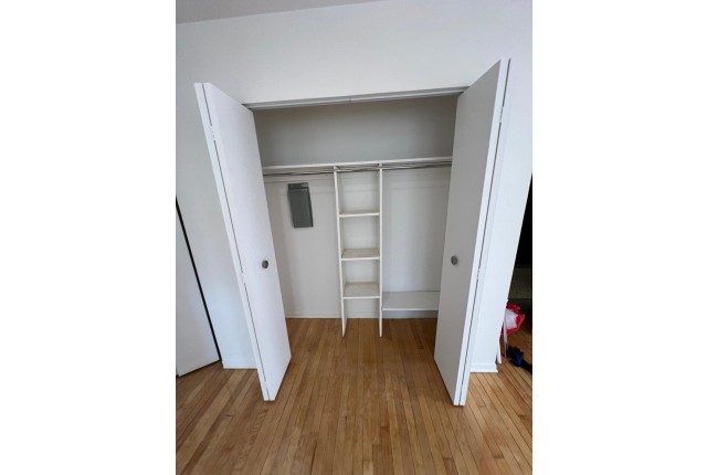 Dorval Apartment 1-2 b. $1,300/month. Apartment for rent in Dorval