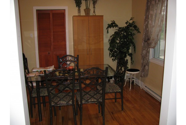 Rosemont,  Petite-Patrie Plex 1-2 b. $1,250/month. Apartment for rent in Rosemont,  Petite-Patrie