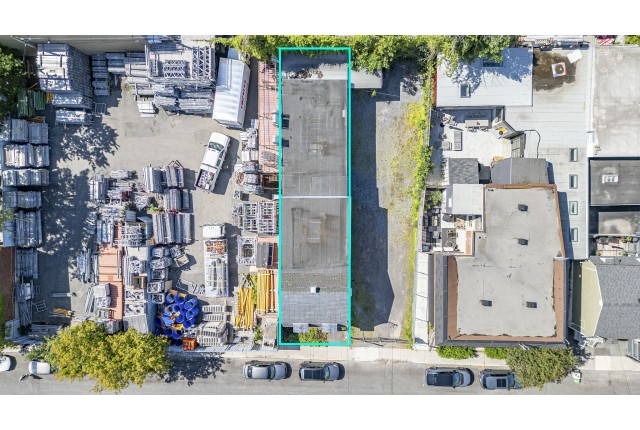 Ville-Emard and Cote-St-Paul Other commercial (4907 ft2) $3,000/month. Apartment for rent in Ville-Emard and Cote-St-Paul