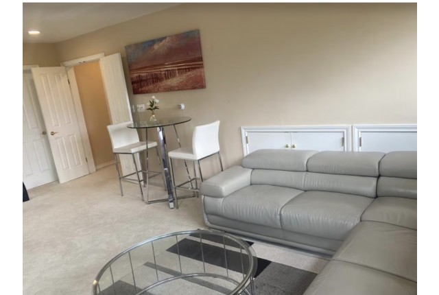 Vancouver House 1 b. $2,000/month. Apartment for rent in Vancouver