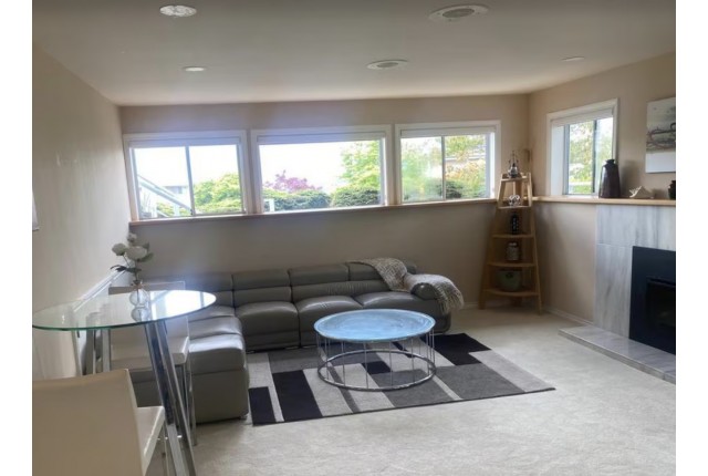 Vancouver House 1 b. $2,000/month. Apartment for rent in Vancouver